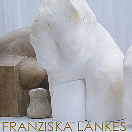 Banner Ausstellung Franziska Lankes - HEUTE MIT FÜHRUNG - Plastiken von 1925-2025 im GLASBAU